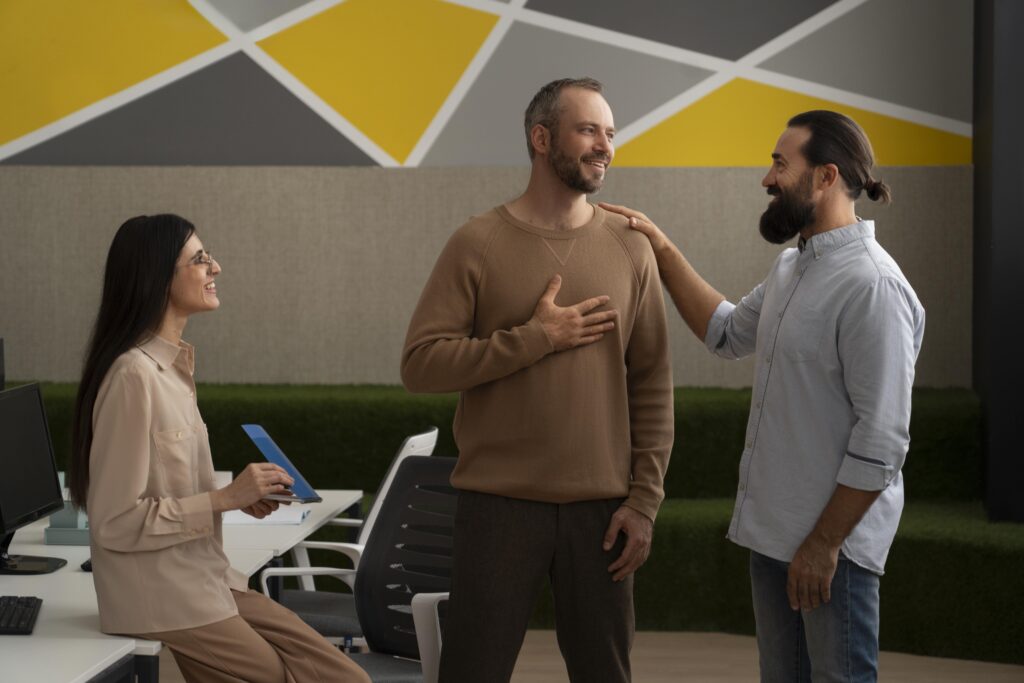 Time reunido em reunião de feedback a partir dos dados coletados no sistema GREG.